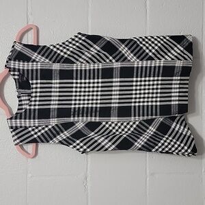 Ann Taylor Black and White Sleeveless Blouse